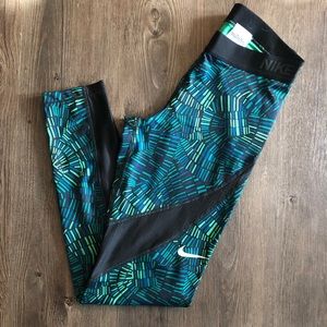 Nike Pro Leggings - Green - Size M